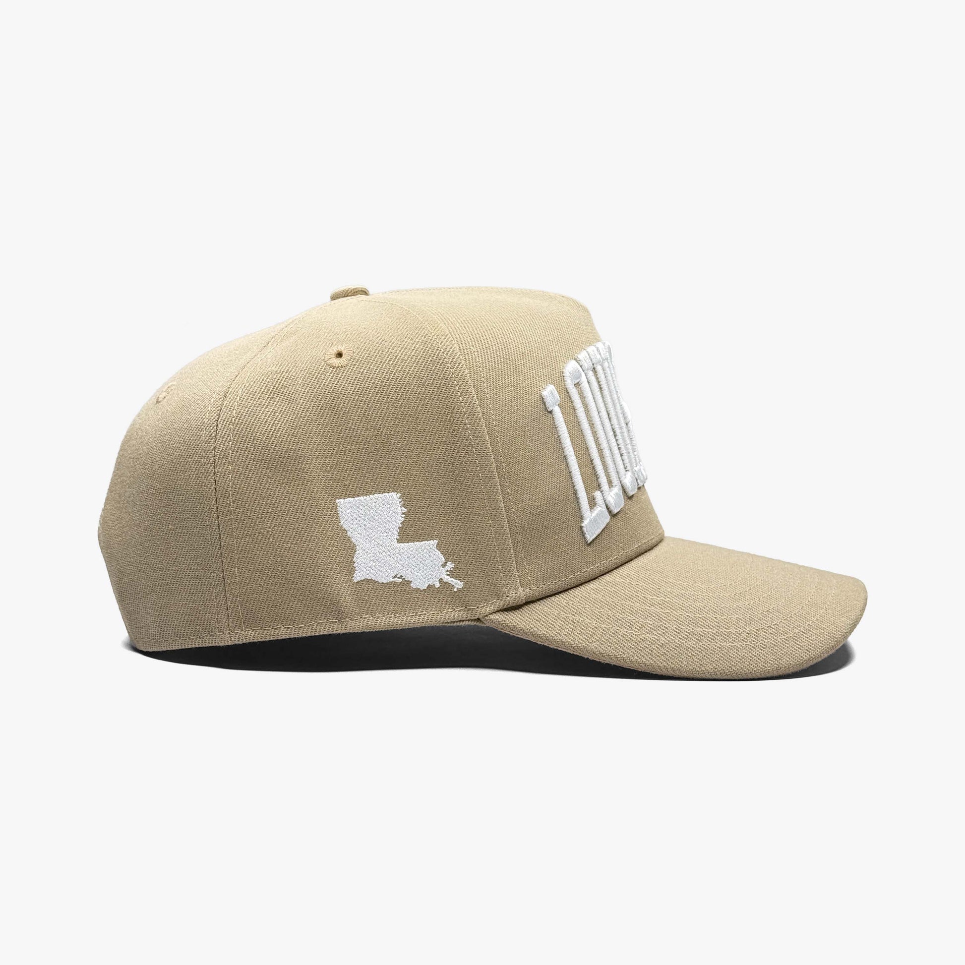 Louisiana sand 5 panel snapback right side showing raised Louisiana embroidery